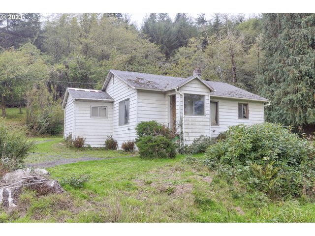 62332 ROSS INLET Rd, Coos Bay, OR 97420