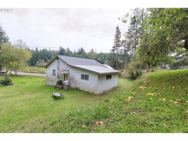 62332 ROSS INLET Rd, Coos Bay, OR 97420