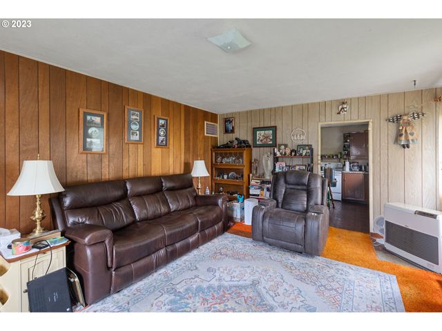 62332 ROSS INLET Rd, Coos Bay, OR 97420