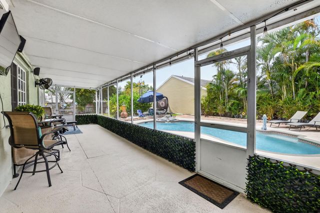 9976 Robins Nest Road, Boca Raton, FL 33496