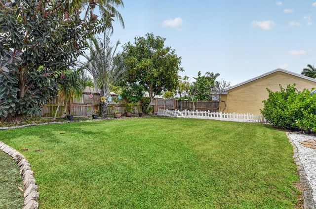 9976 Robins Nest Road, Boca Raton, FL 33496