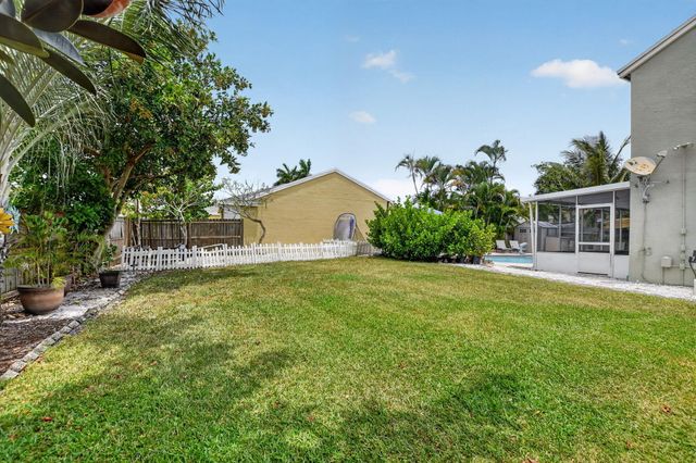 9976 Robins Nest Road, Boca Raton, FL 33496