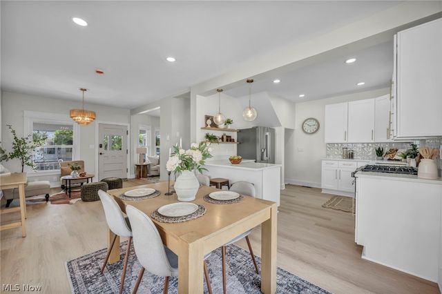 1548 Olivewood Avenue, Lakewood, OH 44107