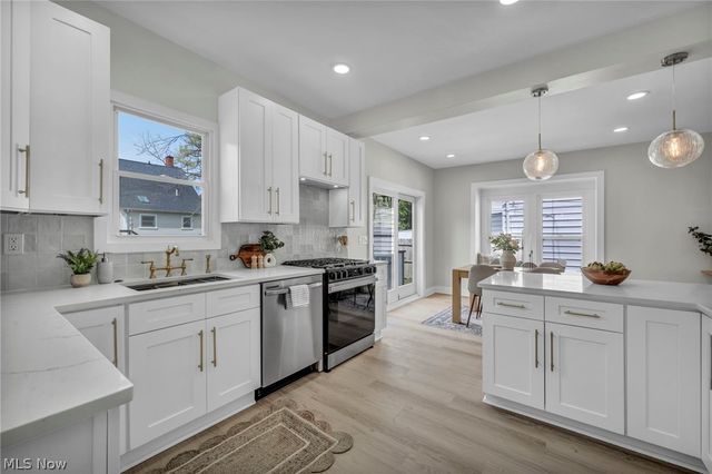 1548 Olivewood Avenue, Lakewood, OH 44107