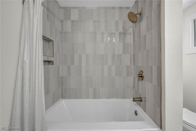 1548 Olivewood Avenue, Lakewood, OH 44107