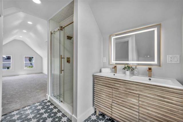 1548 Olivewood Avenue, Lakewood, OH 44107