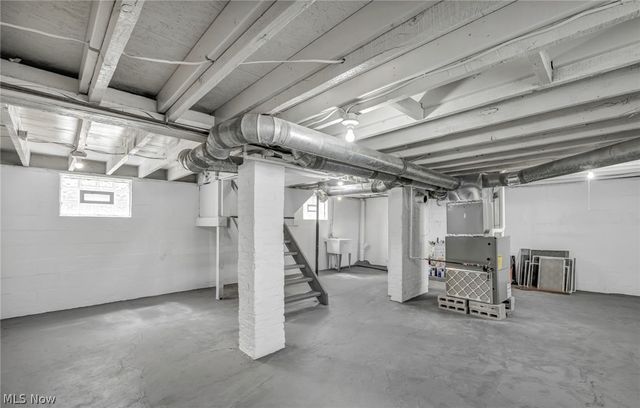 1548 Olivewood Avenue, Lakewood, OH 44107