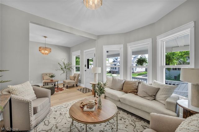 1548 Olivewood Avenue, Lakewood, OH 44107