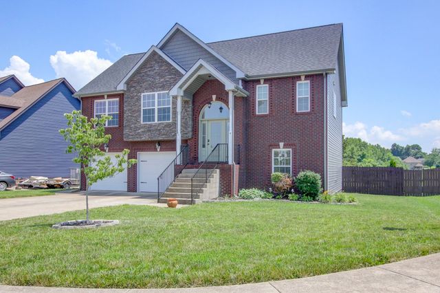 1336 Canyon Pl, Clarksville, TN 37042