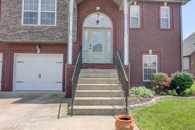 1336 Canyon Pl, Clarksville, TN 37042