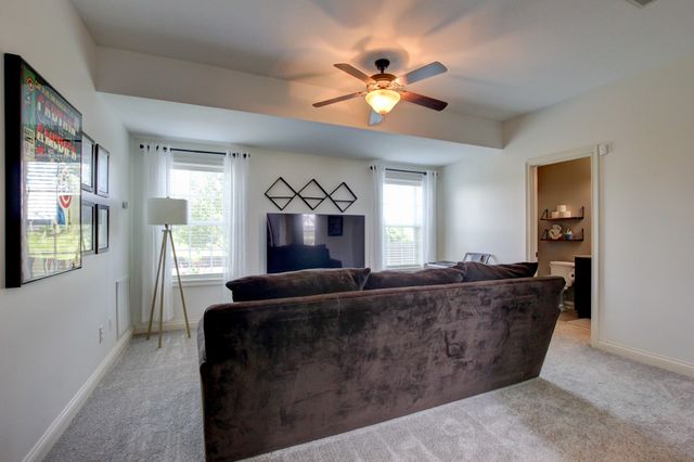 1336 Canyon Pl, Clarksville, TN 37042