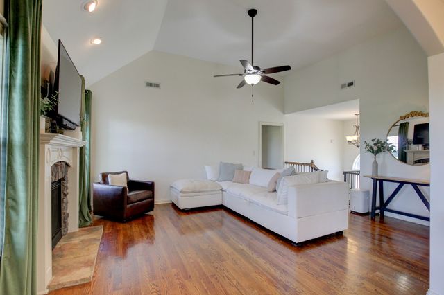 1336 Canyon Pl, Clarksville, TN 37042