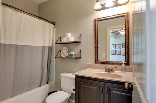 1336 Canyon Pl, Clarksville, TN 37042