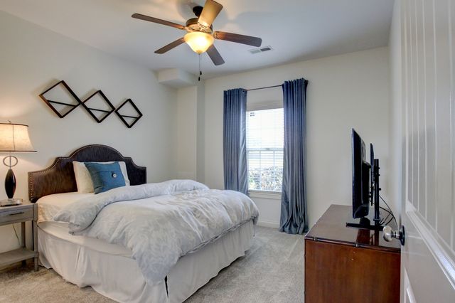 1336 Canyon Pl, Clarksville, TN 37042
