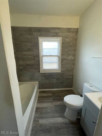 875 E 131st Street, Cleveland, OH 44108