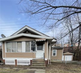 875 E 131st Street, Cleveland, OH 44108