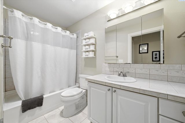 1213 Yellowhawk Pl, Walla Walla, WA 99362