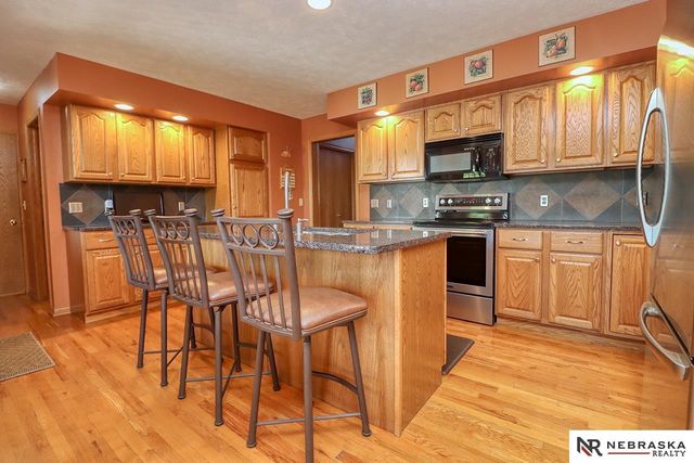 6801 Vanderslice Circle, Lincoln, NE 68516