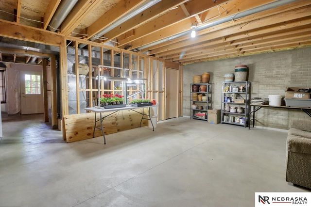 6801 Vanderslice Circle, Lincoln, NE 68516