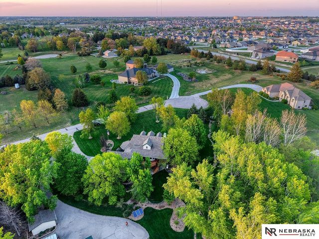6801 Vanderslice Circle, Lincoln, NE 68516