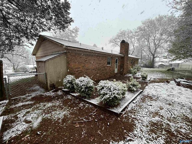 4017 Summerhill Place, Huntsville, AL 35810