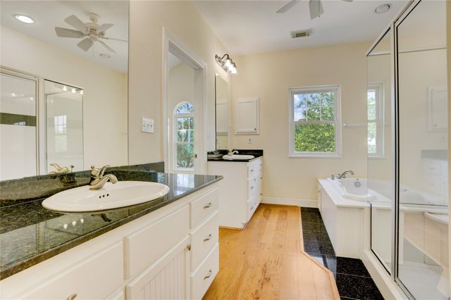 3608 Elmen Street, Seabrook, TX 77586