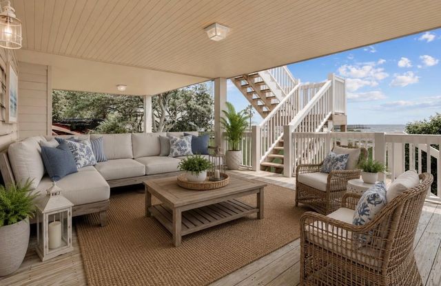 3608 Elmen Street, Seabrook, TX 77586