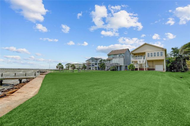 3608 Elmen Street, Seabrook, TX 77586