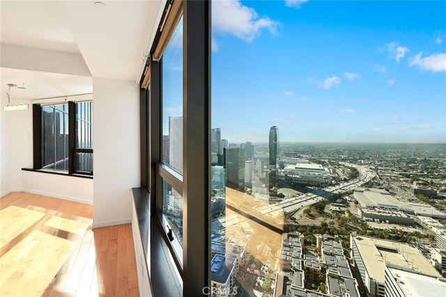 1100 Wilshire Boulevard 3309, Los Angeles, CA 90017
