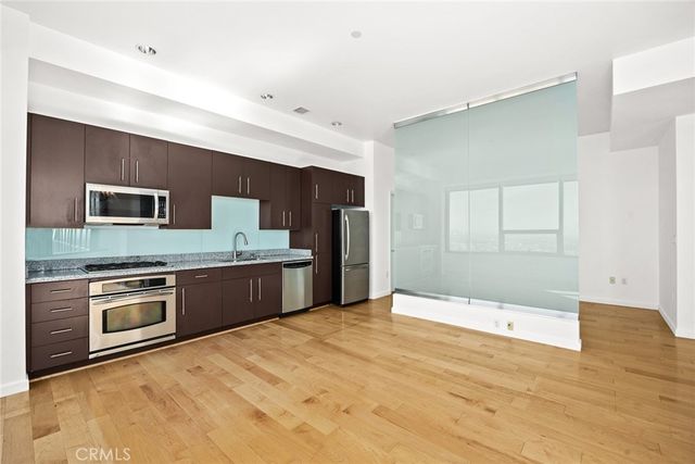 1100 Wilshire Boulevard 3309, Los Angeles, CA 90017