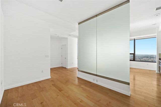1100 Wilshire Boulevard 3309, Los Angeles, CA 90017