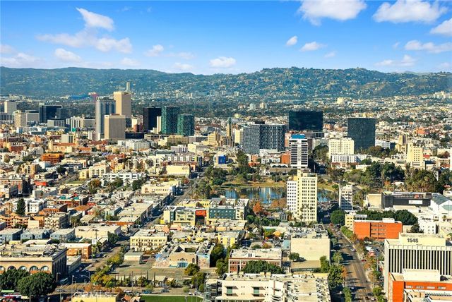 1100 Wilshire Boulevard 3309, Los Angeles, CA 90017