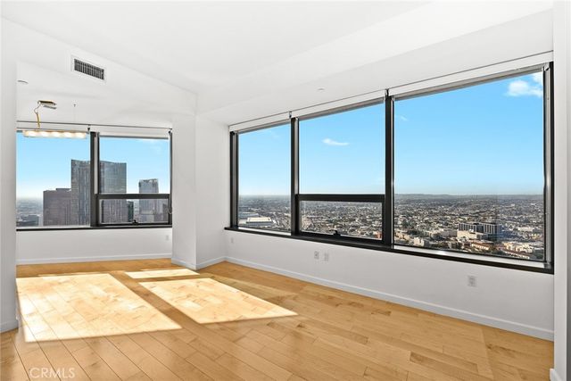 1100 Wilshire Boulevard 3309, Los Angeles, CA 90017