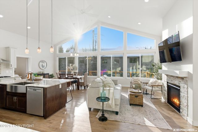 20786 Melody Lane, Eagle River, AK 99577