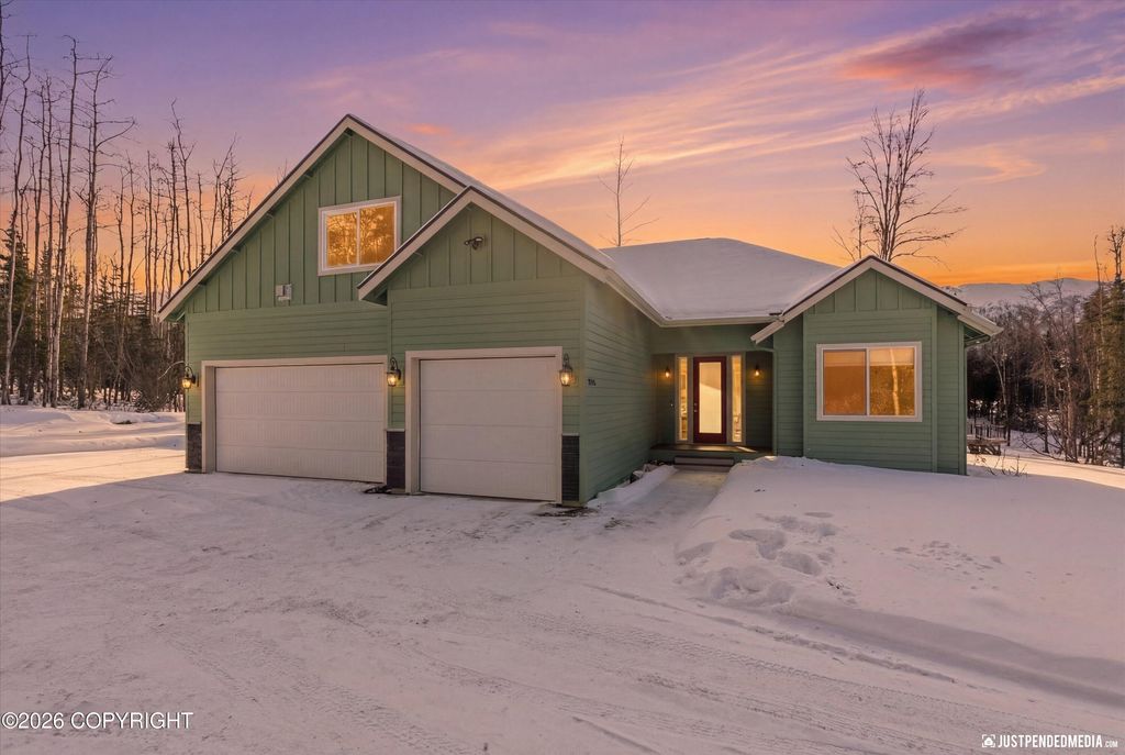 20786 Melody Lane, Eagle River, AK 99577