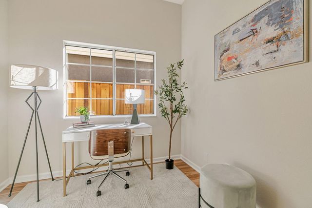 280 College Avenue, Mountain View, CA 94040