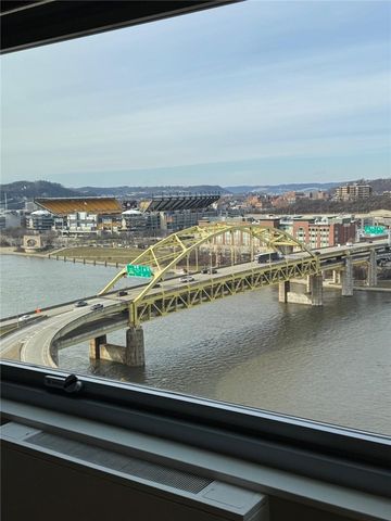 320 Fort Duquesne Blvd 19H, Downtown Pgh, PA 15222