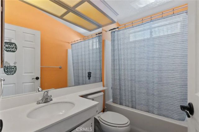 36200 Paradise Ranch 1, Castaic, CA 91384