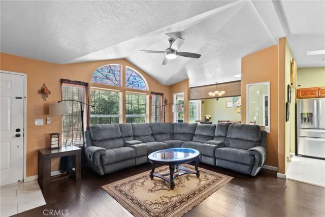 36200 Paradise Ranch 1, Castaic, CA 91384