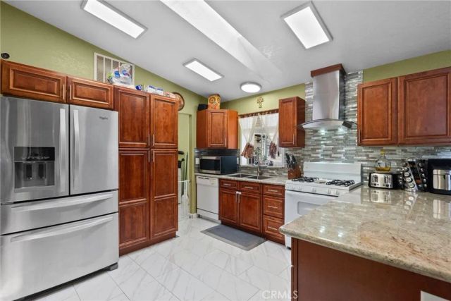 36200 Paradise Ranch 1, Castaic, CA 91384