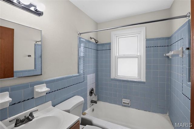 1216 Nectar Drive, St Louis, MO 63137