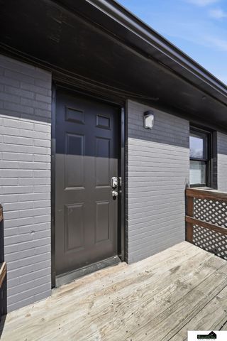 4027 F Street, Lincoln, NE 68510