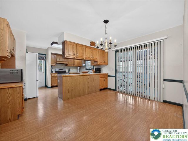 4936 Meadow Lane, Lower Macungie Twp, PA 18062