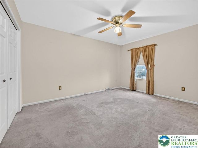 4936 Meadow Lane, Lower Macungie Twp, PA 18062