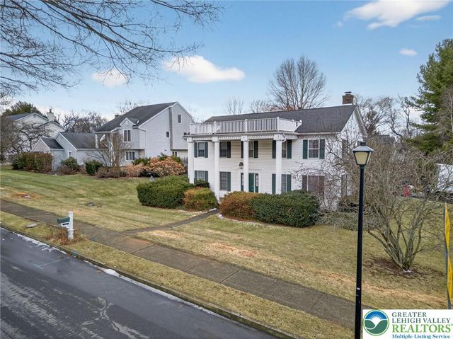 4936 Meadow Lane, Lower Macungie Twp, PA 18062