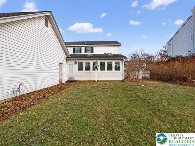 4936 Meadow Lane, Lower Macungie Twp, PA 18062
