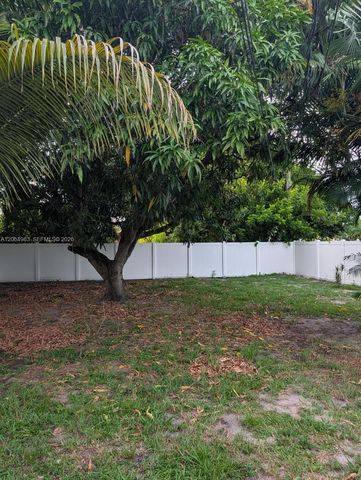 2517 Rodman St 0, Hollywood, FL 33020