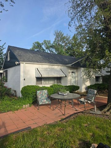 7601 Laramie Avenue, Burbank, IL 60459