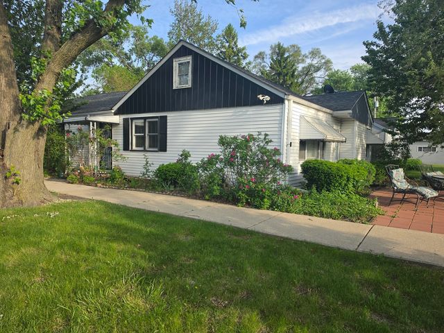 7601 Laramie Avenue, Burbank, IL 60459