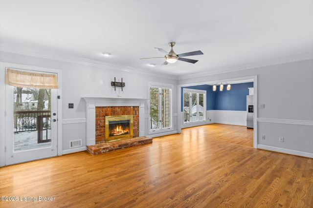 803 Lake Forest Pkwy, Louisville, KY 40245